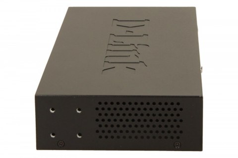 DES-1016D switch L2 16x10/100 Desktop/Rack 19'' Metal NO FAN