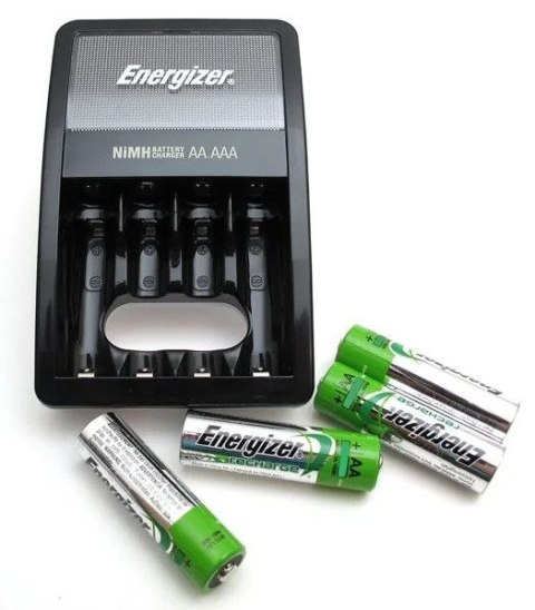 Ładowarka akumulatorowa Energizer Ni-MH Maxi + 4 x R6/AA 2000 mAh (EN-321401)